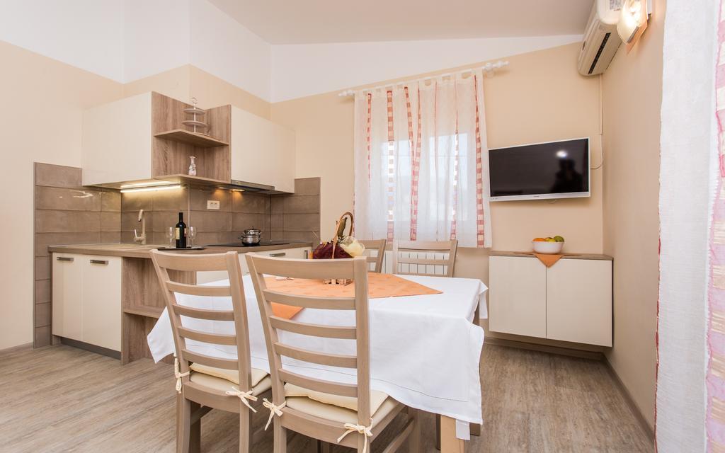 Apartments Polonijo Baška Esterno foto